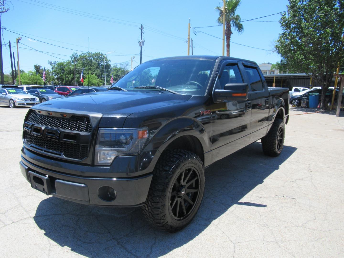 2012 Black /Black Ford F-150 FX2 SuperCrew 5.5-ft. Bed 2WD (1FTEW1CM7CK) with an 3.7L V6 DOHC 24V engine, Automatic transmission, located at 1511 North Shepherd Dr., Houston, TX, 77008, (281) 657-1221, 29.798361, -95.412560 - 2012 FORD F-150 XLT VIN: 1FTEW1CM7CKE33655 1 F T E W 1 C M 7 C K E 3 3 6 5 5 CREW PICKUP 3.7L V6 F DOHC 24V FLEX FUEL REAR WHEEL DRIVE - Photo#20